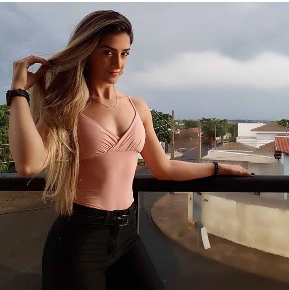 Personal trainer morre após ser esfaqueada em briga de vizinhos