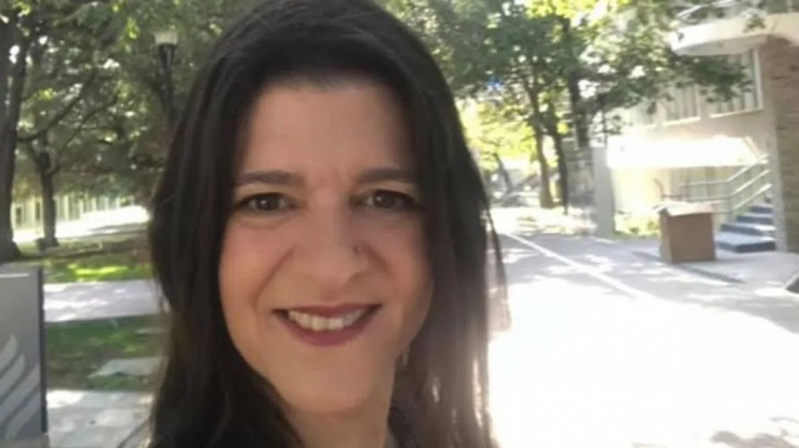 Professora morre de Covid-19 na frente de alunos durante aula virtual