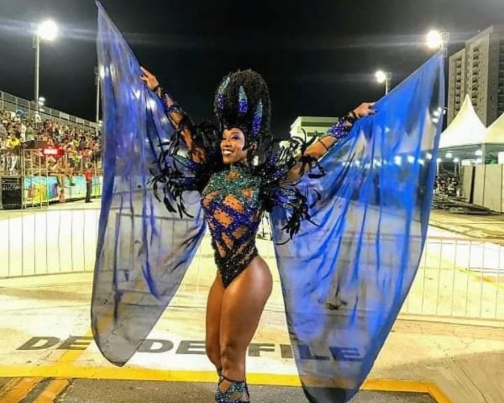 Destaque do carnaval paulista, Michelle Mibow é encontrada morta dentro de casa; Suspeita é de infarto
