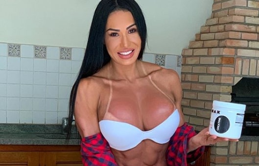 Gracyanne Barbosa é parada em imigração por suspeita de drogas ilícita, tem nudes vazados e acumula centenas de confusões
