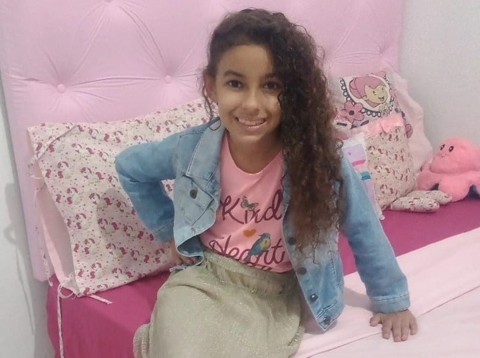 Menina de 8 anos morre após ser picada por escorpião