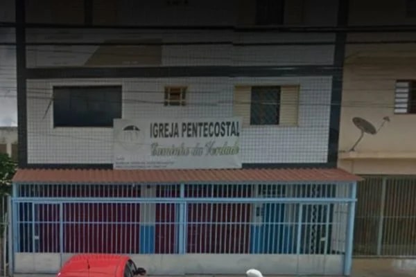 Vizinha reclama de cultos barulhentos e igreja é condenada a pagar R$ 2 mil